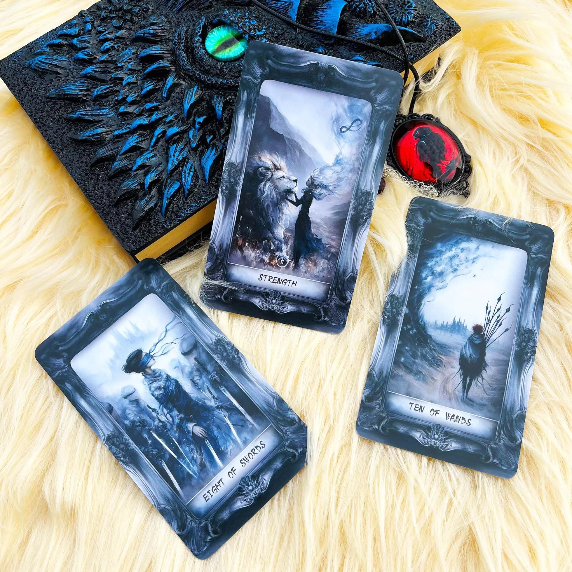 Mazzo di Tarocchi Dark Fantasy 78 carte gotiche con guida per principianti gioco di divinazione ombra e luce