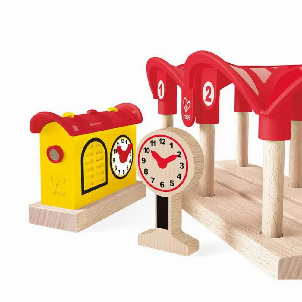Hape Stazione dei Treni Registra Ascolta e Illumina - Accessorio a batterie con luci, microfono e registratore per gioco di ruolo con ferrovia dai 3 anni in su