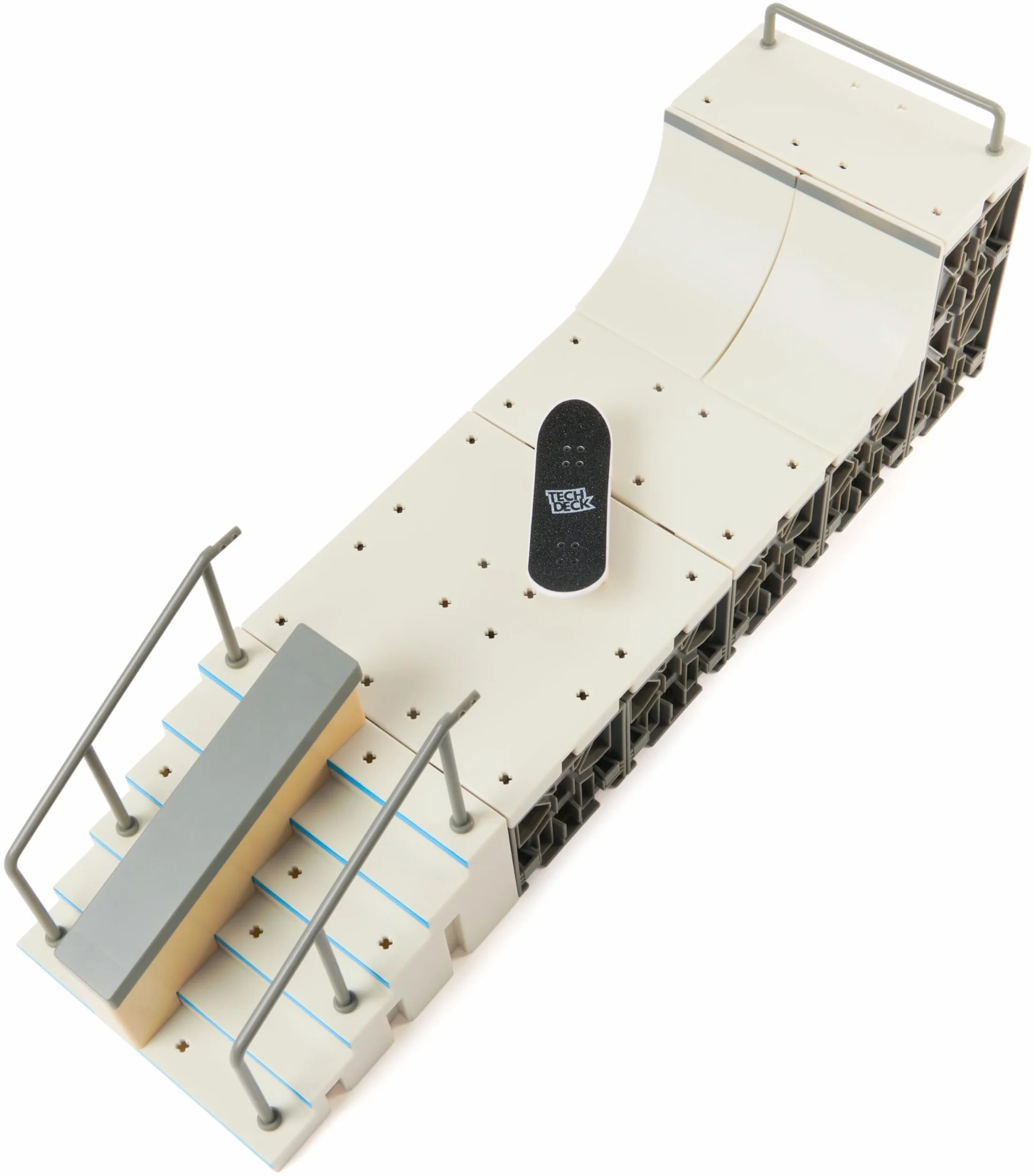 Spin Master Tech Deck, Primitive X-Connect Skate Park, Set con rampa da Personalizzare e Costruire con Fingerboard Esclusivo, Giocattoli per Bambini dai 6 Anni in su