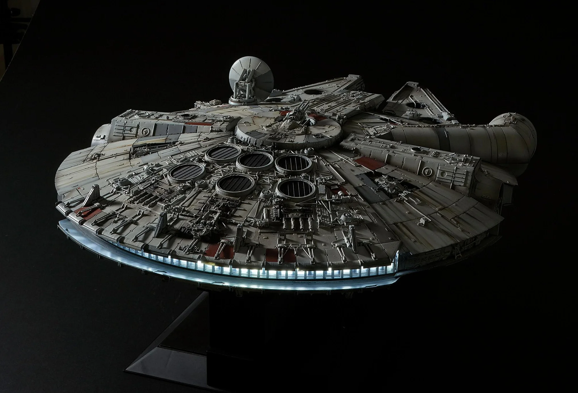 Revell - 01206 Millennium Falcon Perfect Grade