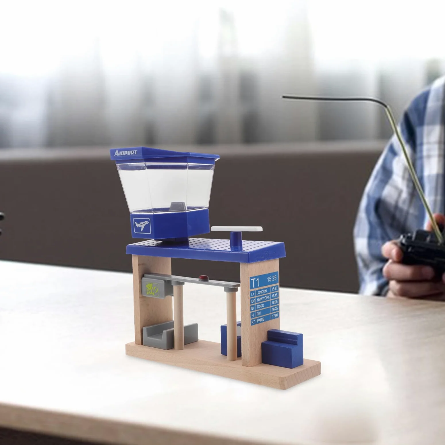 Accessorio Pista Aeroporto in Legno e Plastica 1 Pz | Bambini, Design Unico, per Asili e Casa, Stimola Creatività e Ragionamento