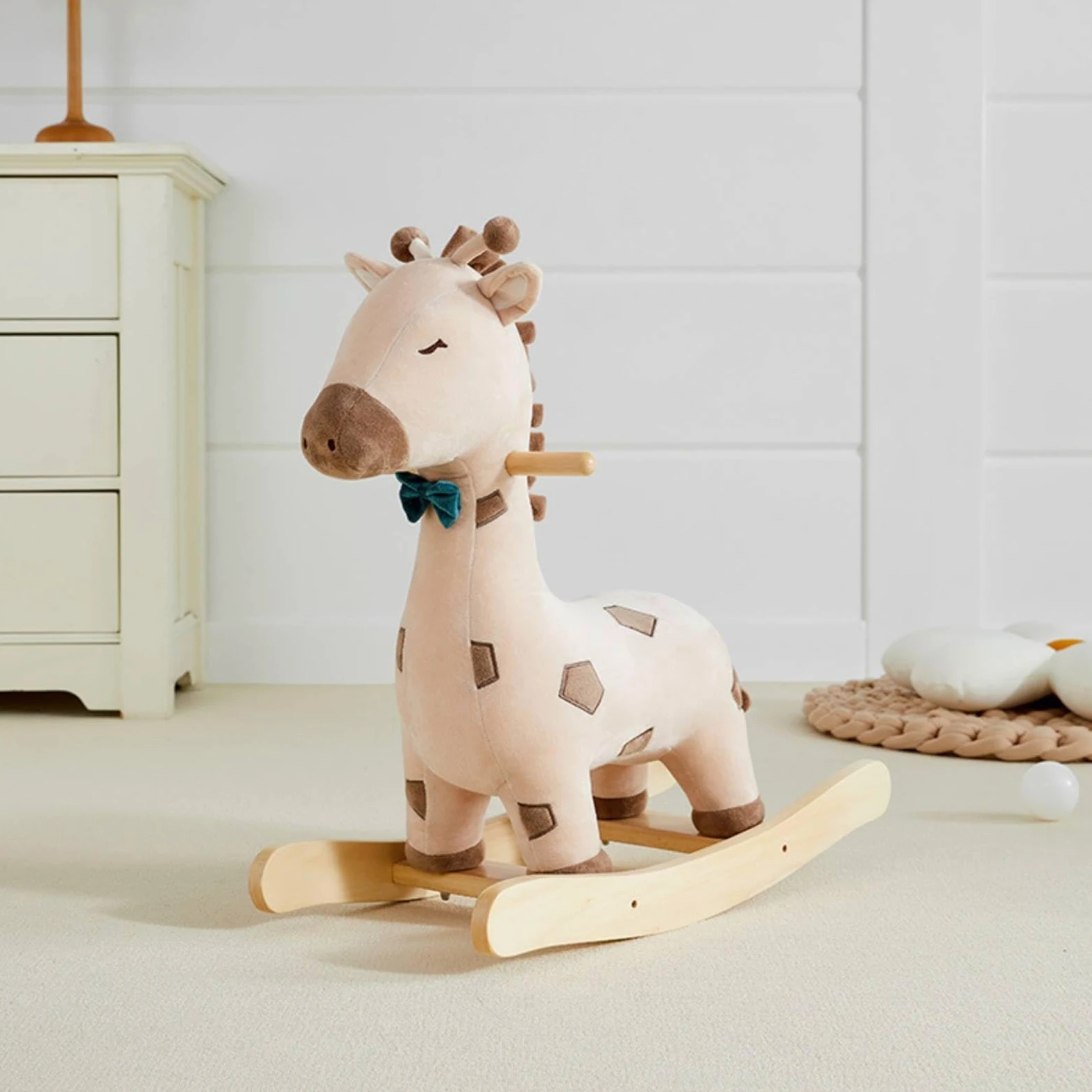 Qianly Gioco a Dondolo Giraffa in Legno Stile Nordico Dondolo a Forma di Giraffa Design Anti-Ribaltamento Giocattolo prima Infanzia per Bambini Piccoli
