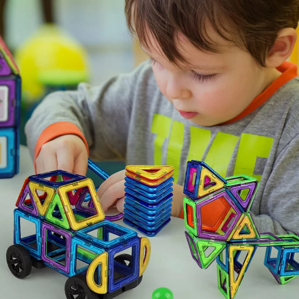 Costruzioni Magnetiche Bambini 68 Pezzi, Blocchi Magnetici STEM Montessori Giochi Educativi per Bambini dai 3 Anni