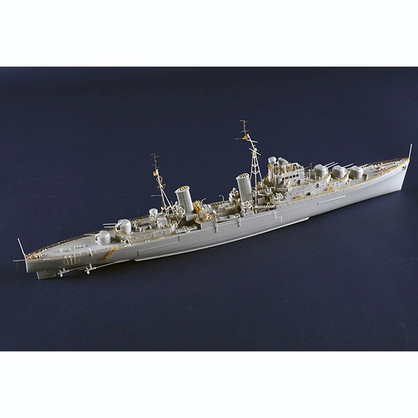 TOUCAN RC HOBBY 1/350 Trumpeter 05366 HMS Naiad Royal Navy Cruiser Plastic Static Ship Model Kit, US in Stock