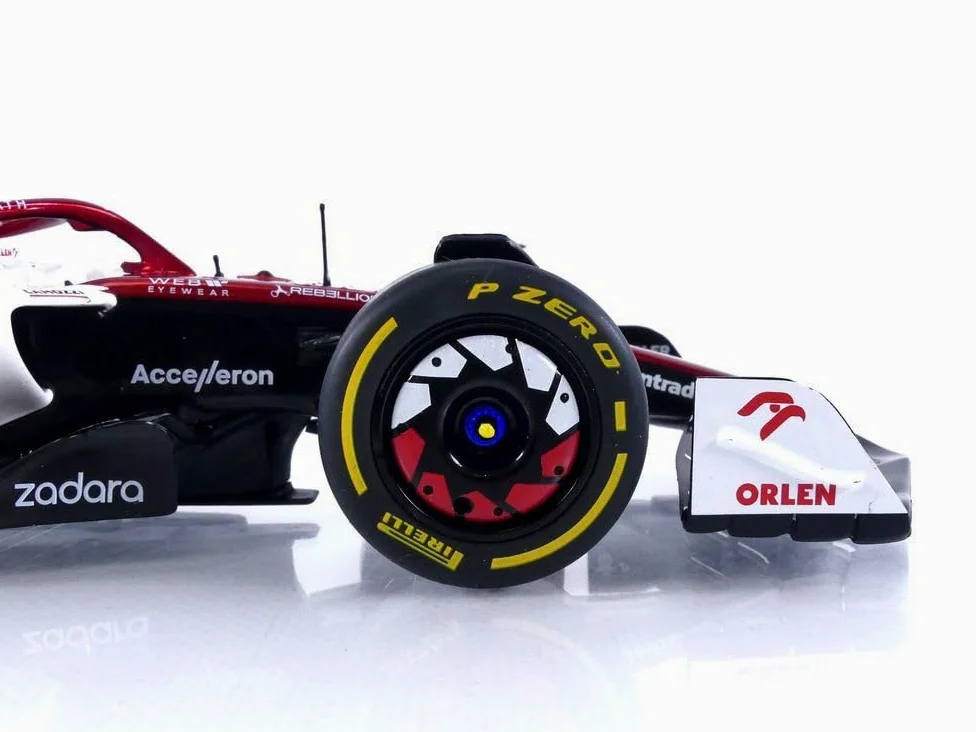 Solido Modellino auto 1:18 Alfa Romeo Guanyu bianco