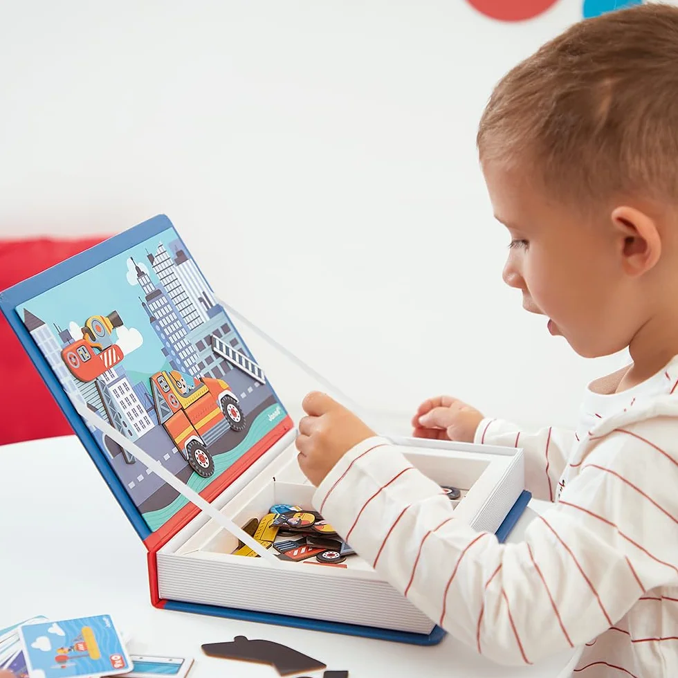 Janod Magnéti'Book Pompieri Gioco Educativo Magnetico 60 Calamite 18 Modelli