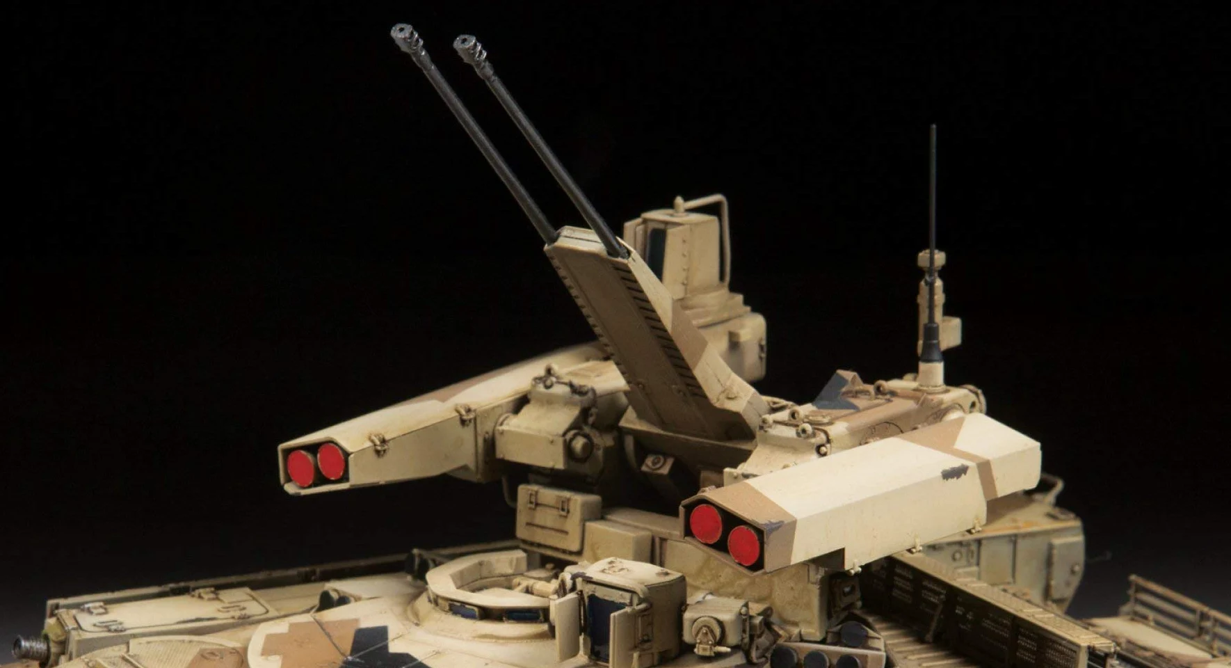 Zvezda 500783695 – 1:35 BMPT-72 Terminator 2" Russian fire, modellismo, costruzione, hobby, artigianato, kit di costruzione in plastica, non verniciato