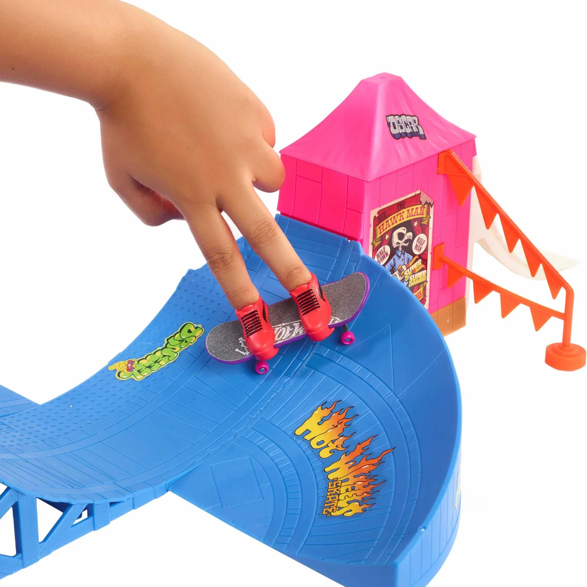 Hot Wheels Skate - Set parco Divertimenti Skateboard, include 1 fingerboard Tony Hawk in esclusiva e 1 paio di scarpe da skate, con suoni attivati dai bambini, giocattolo per bambini, 5+ anni, HGT95