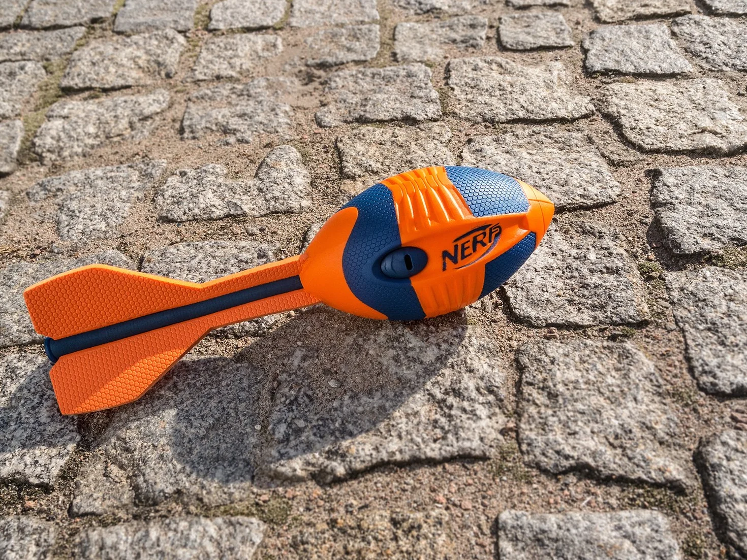 Nerf Mega Howler Pallone da rugby giavellotto