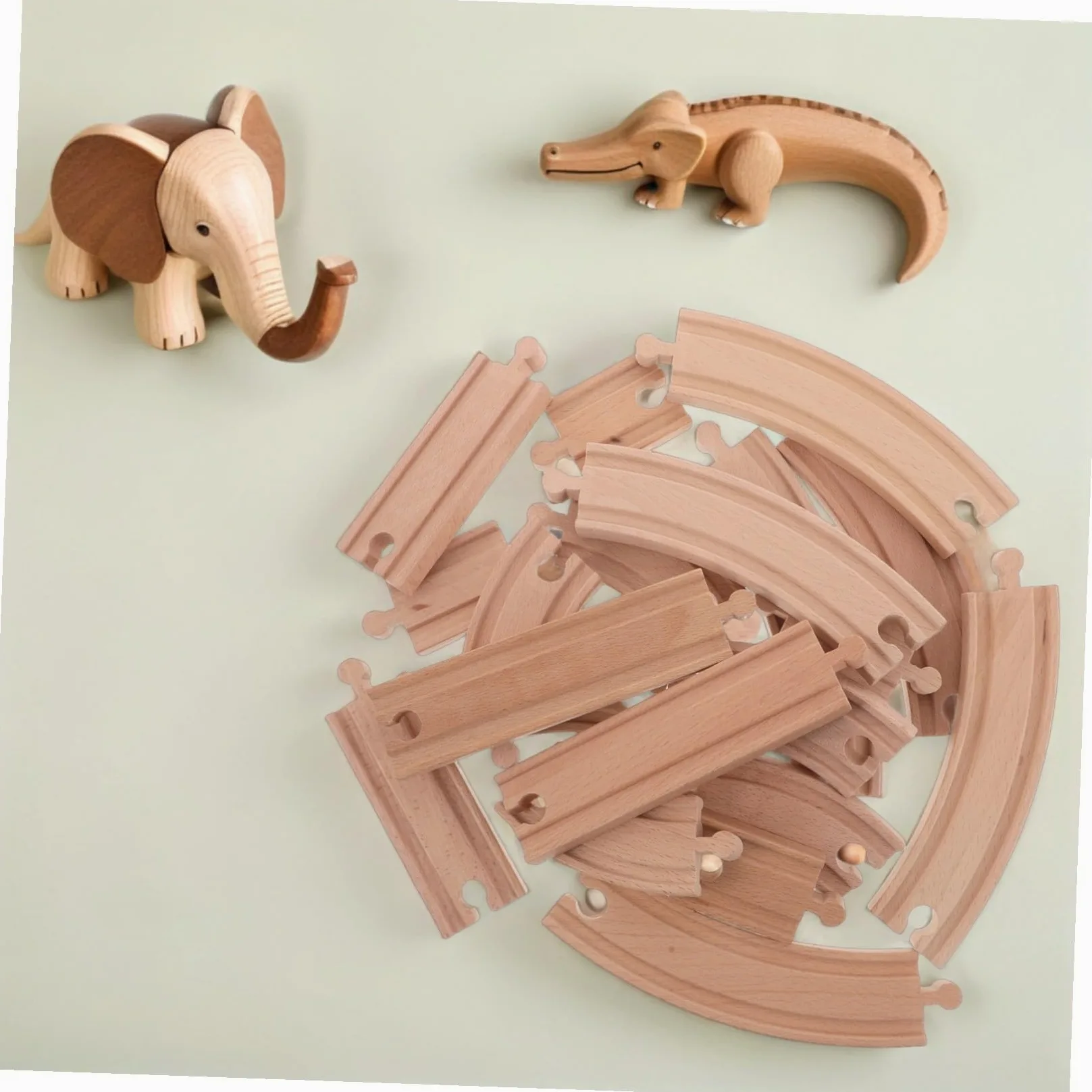 HANABASS Set di Espansione Binari in Legno per Trenino Elettrico Accessori Creativi per Costruzione Ferroviaria Compatibili con Modellini di Treni