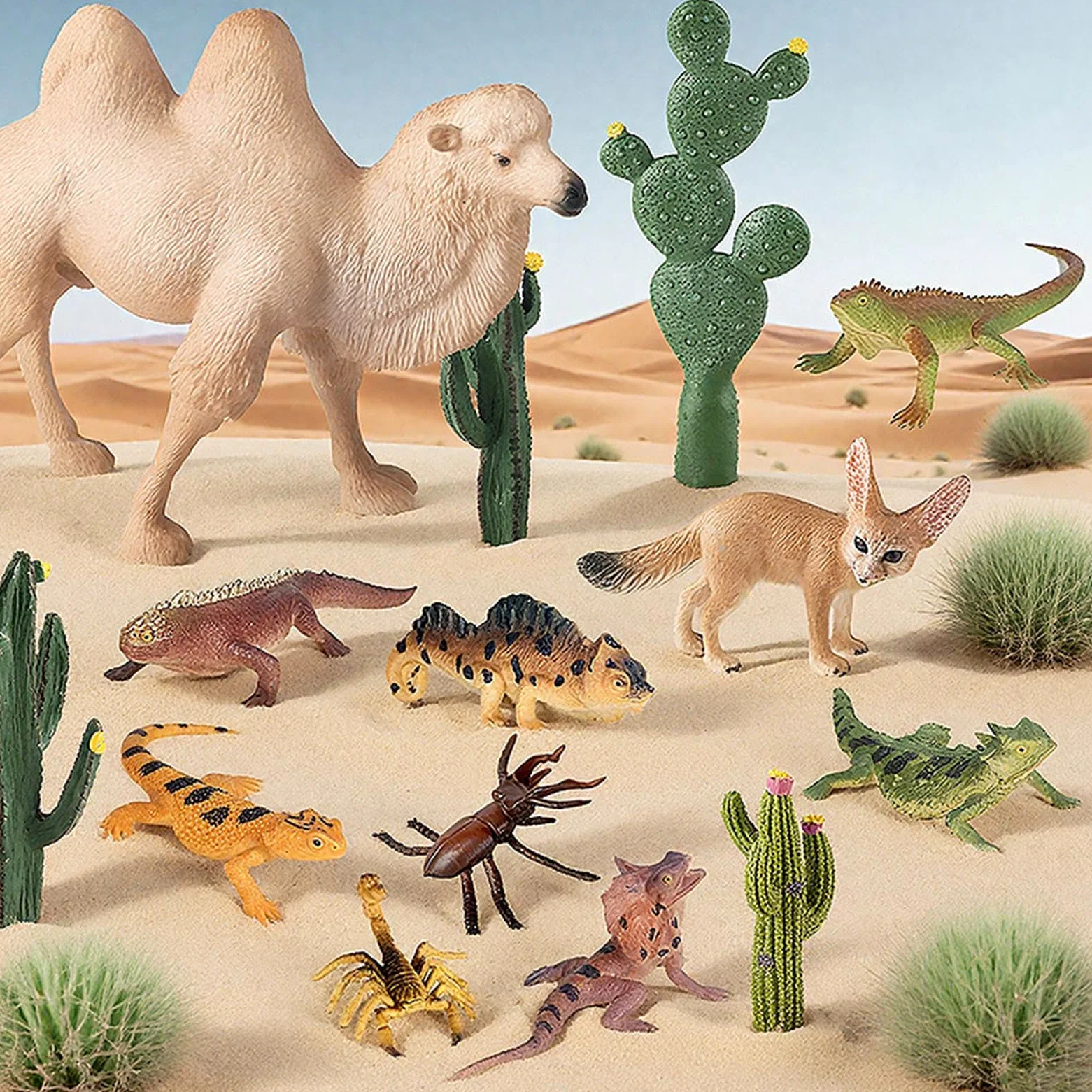 Generisch Animali del deserto, 24 pezzi, modellino di piante | Set di statuette di animali in miniatura per casa, bancone, soggiorno, giardino, tavolo da tavolo, oggetti di scena
