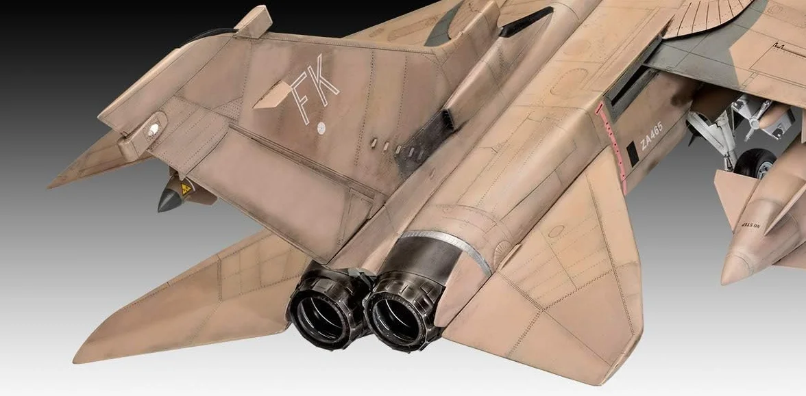 Revell 03892 Tornado GR.1 RAF Gulf War scala 1:32 Kit modellino in plastica non costruita/non verniciata, mimetico deserto