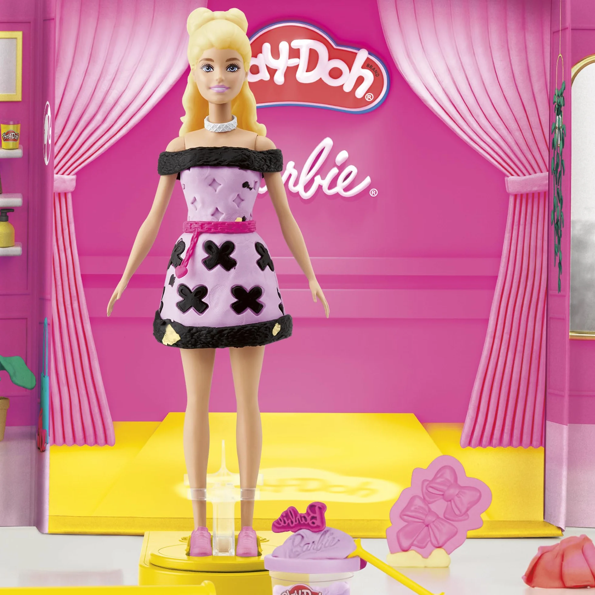 Play-Doh Sfilata di Moda Designer Barbie Playset