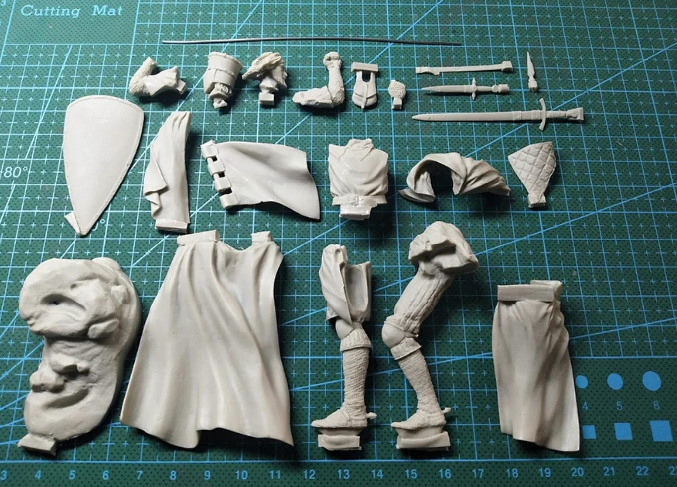 Assemblaggio Non Dipinto Scala 1/18 90 Mm Cavaliere del Santo Sepolcro - Kit Miniatura Modello Storico in Resina da 90 Mm