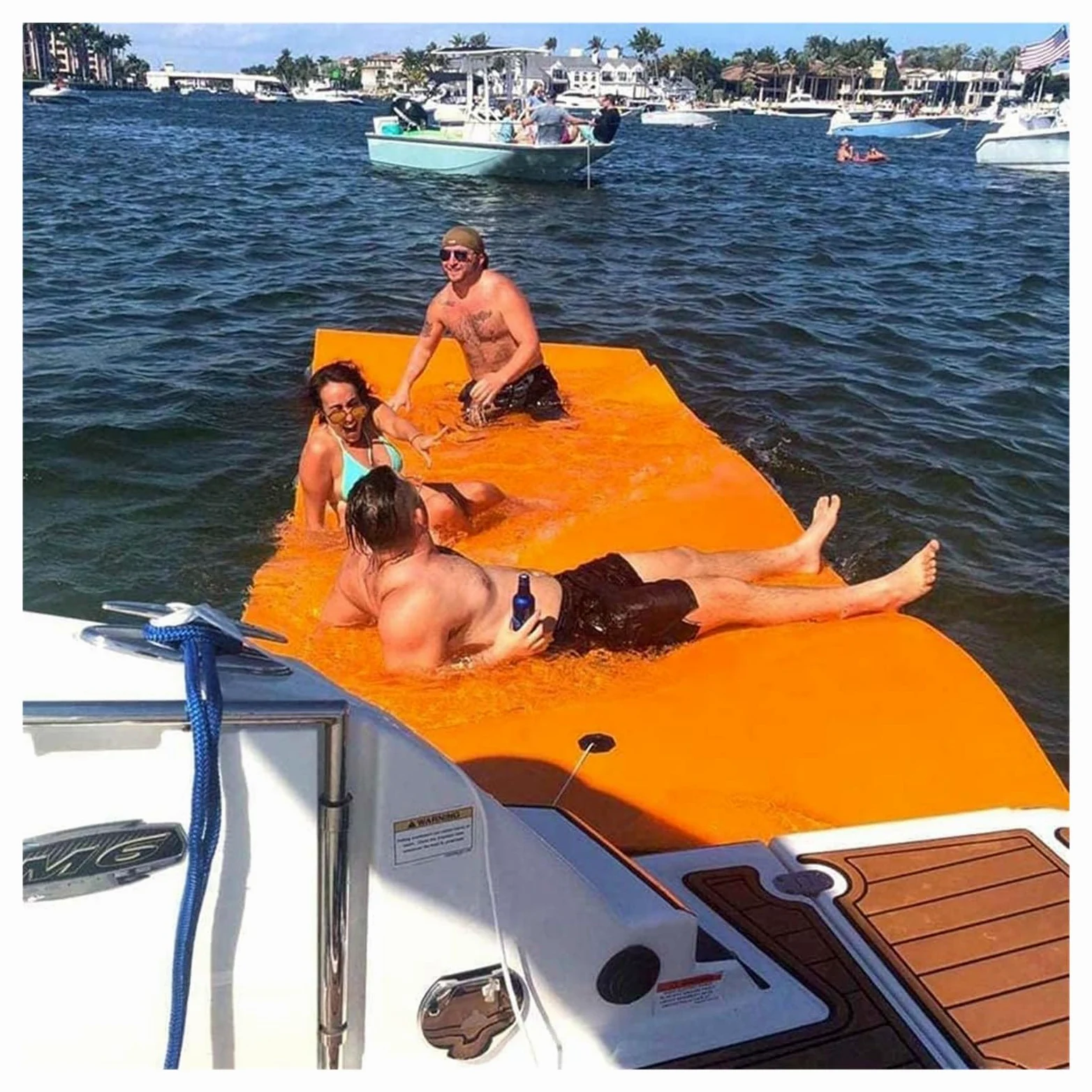 Materassino galleggiante in schiuma gialla per adulti, 2,7 m x 1,4 m x 3,3 cm, perfetto per attività in piscina, lago, mare, divertimento e relax