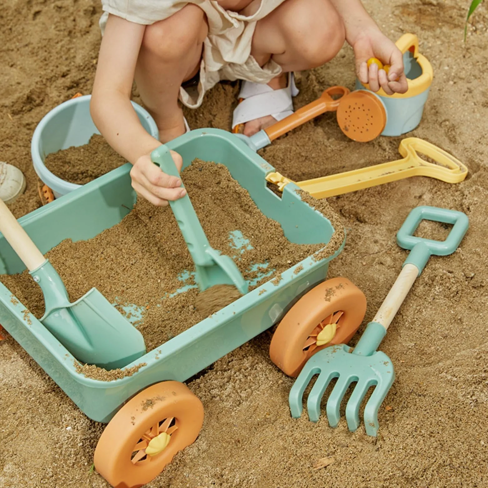 Carrello da Spiaggia per Bambini con Maniglia Trolley Giocattolo attività Sabbia Funzione Portatile Adatto a Parco Giardino Spiaggia, Rosa Ciliegia