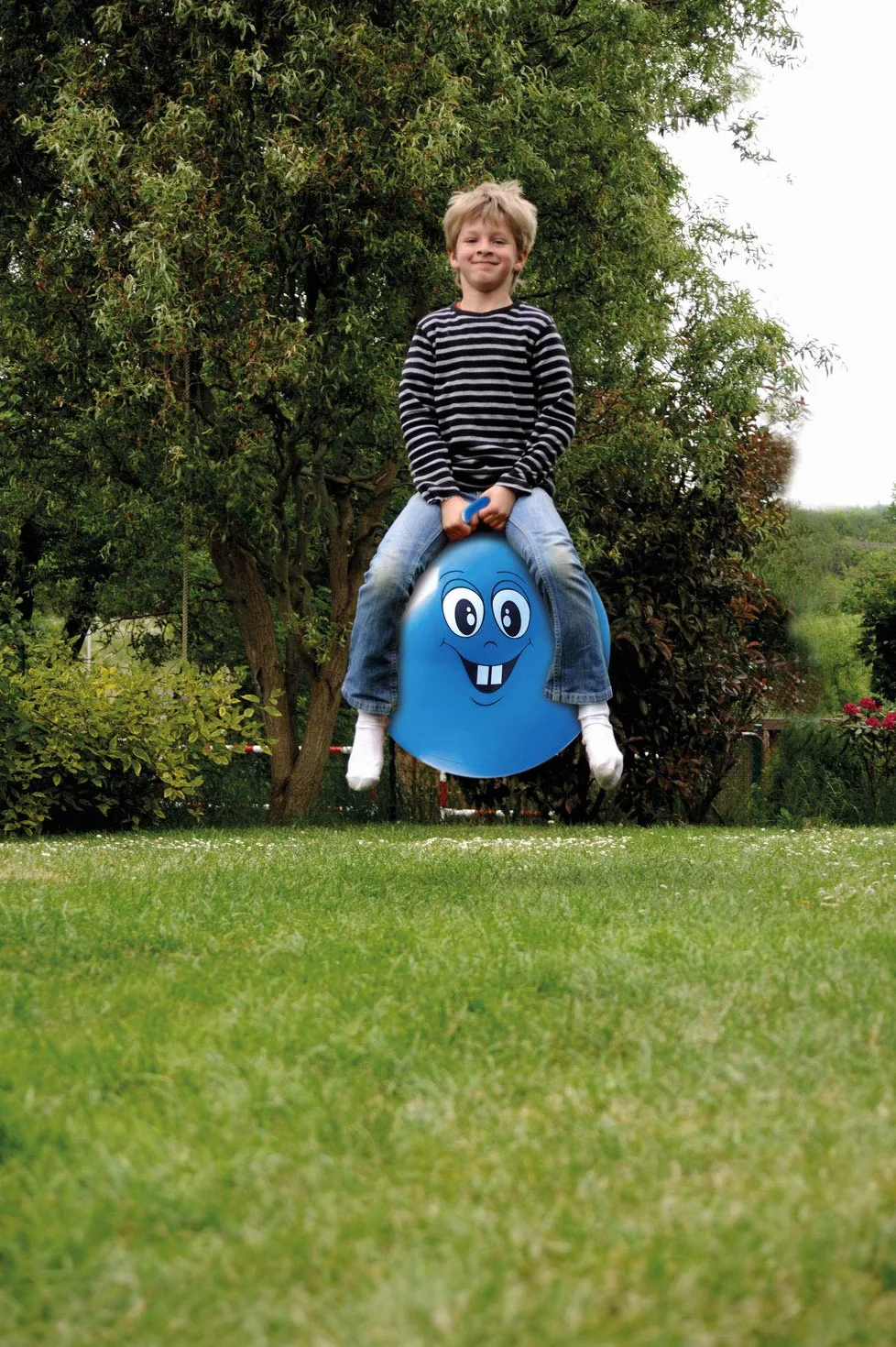 Idena 40094 Happy Face - Pallone per Saltare in Blu, Diametro ca. 45-50 cm, Portata Fino a 50 kg, Perfetto per Estate, Parco o Asilo