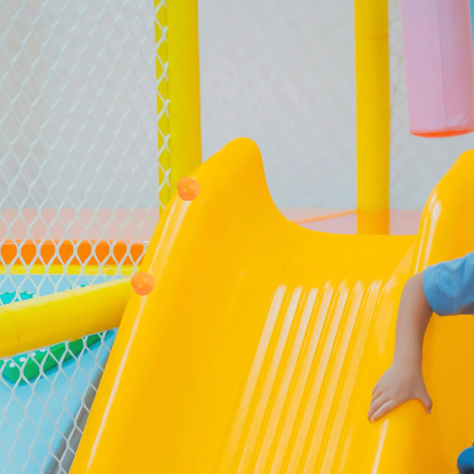 UPKOCH Tappi di Sicurezza per Bulloni Parco Giochi, Copridadi in Plastica Arancione, Set da 10 Pezzi, Protezione Attrezzature Bambini per Scivoli e Altalene All'aperto