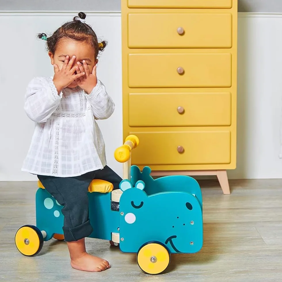 Janod Cavalcabile in Legno Ippopotamo per Bambini con Maniglie Ergonomiche e Ruote Silenziose Blu e Giallo