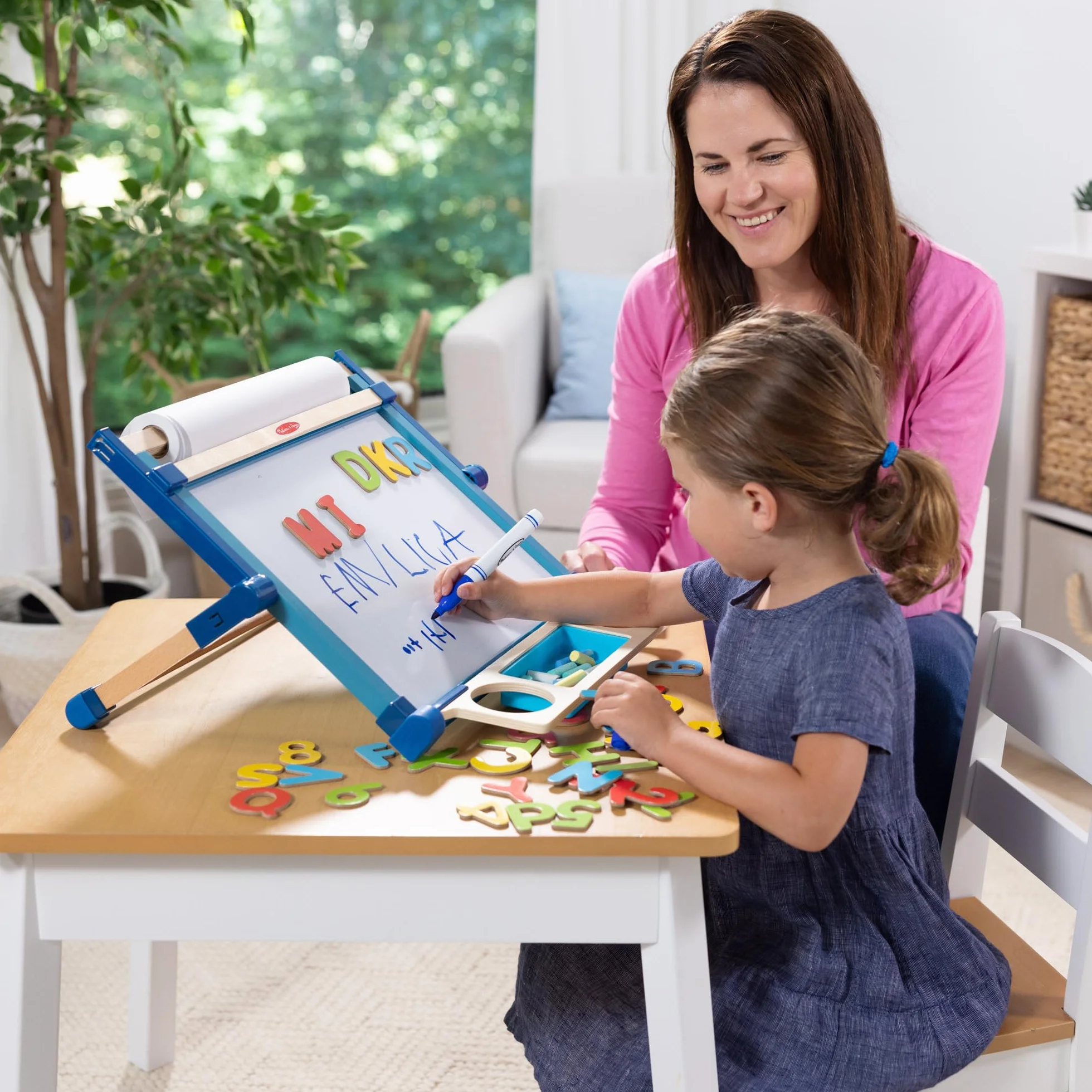 Melissa & Doug 12790 Cavalletto da Tavola Magnetico a Due Lati - Lavagna Cancellabile a Secco e per Gessetti