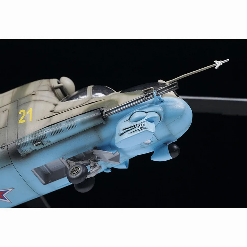 Zvezda 4812 MIL Mi-24P Russ.Attack Helicopter scala 1/48, Plastic Model Kit