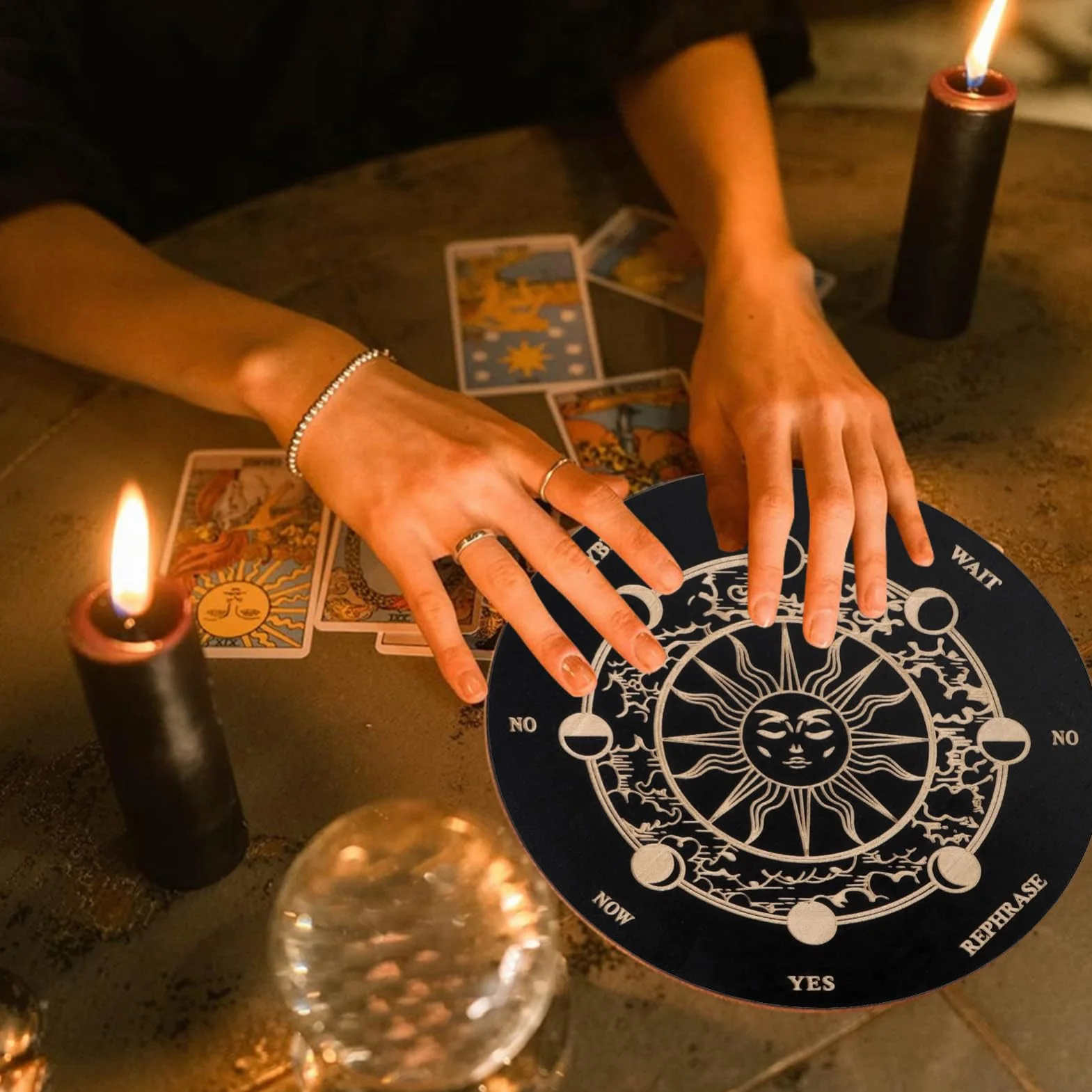 Tavola di divinazione in legno con lettere, elemento decorativo spirituale