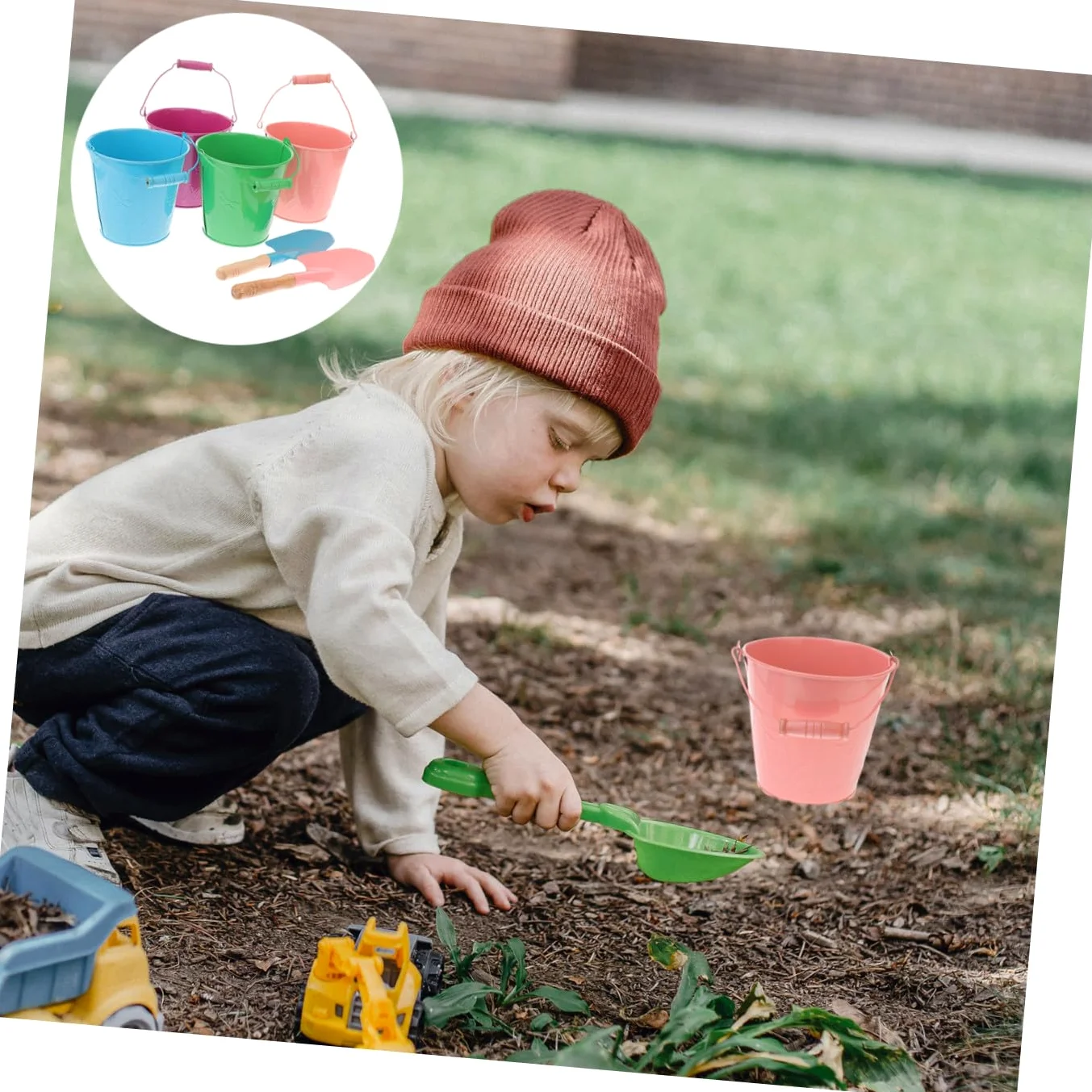Kids Sand Bucket 6pezzi in Ferro con Shovel, Giocattolo | Festa Estiva, Leggero e Manico Robusto, per Bambini e Attività All'aperto Colore Casuale