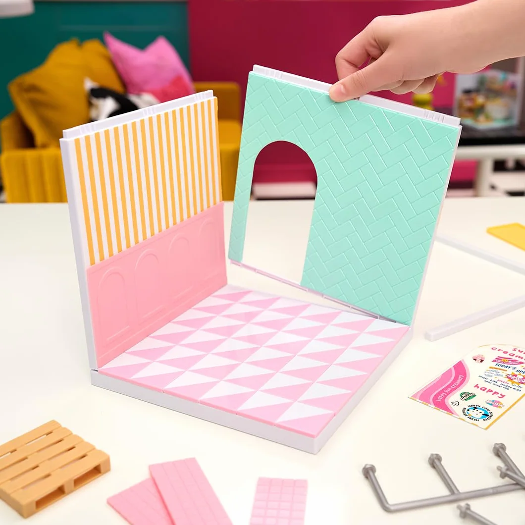 MGA's Miniverse Make It Mini Spaces Ice Cream Shop di MGA - Include 1 Confezione, Set di Costruzioni, Fai da te. Per Collezionisti e Bambini. Età 8+. NON COMMESTIBILE