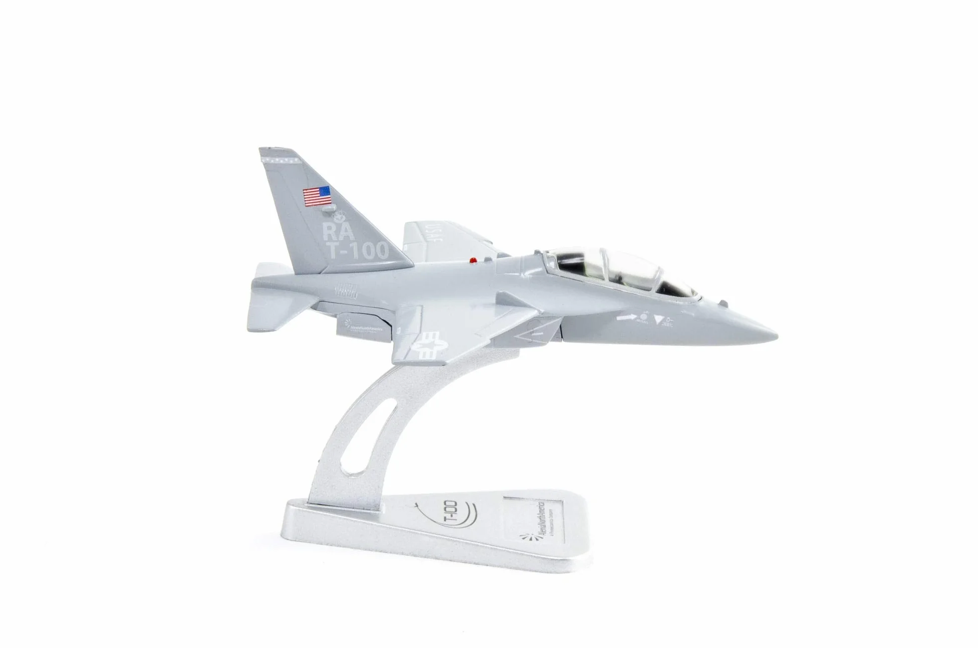 Italeri 42559 - T 100 Integrated Training System Die Cast Model Scala 1:100