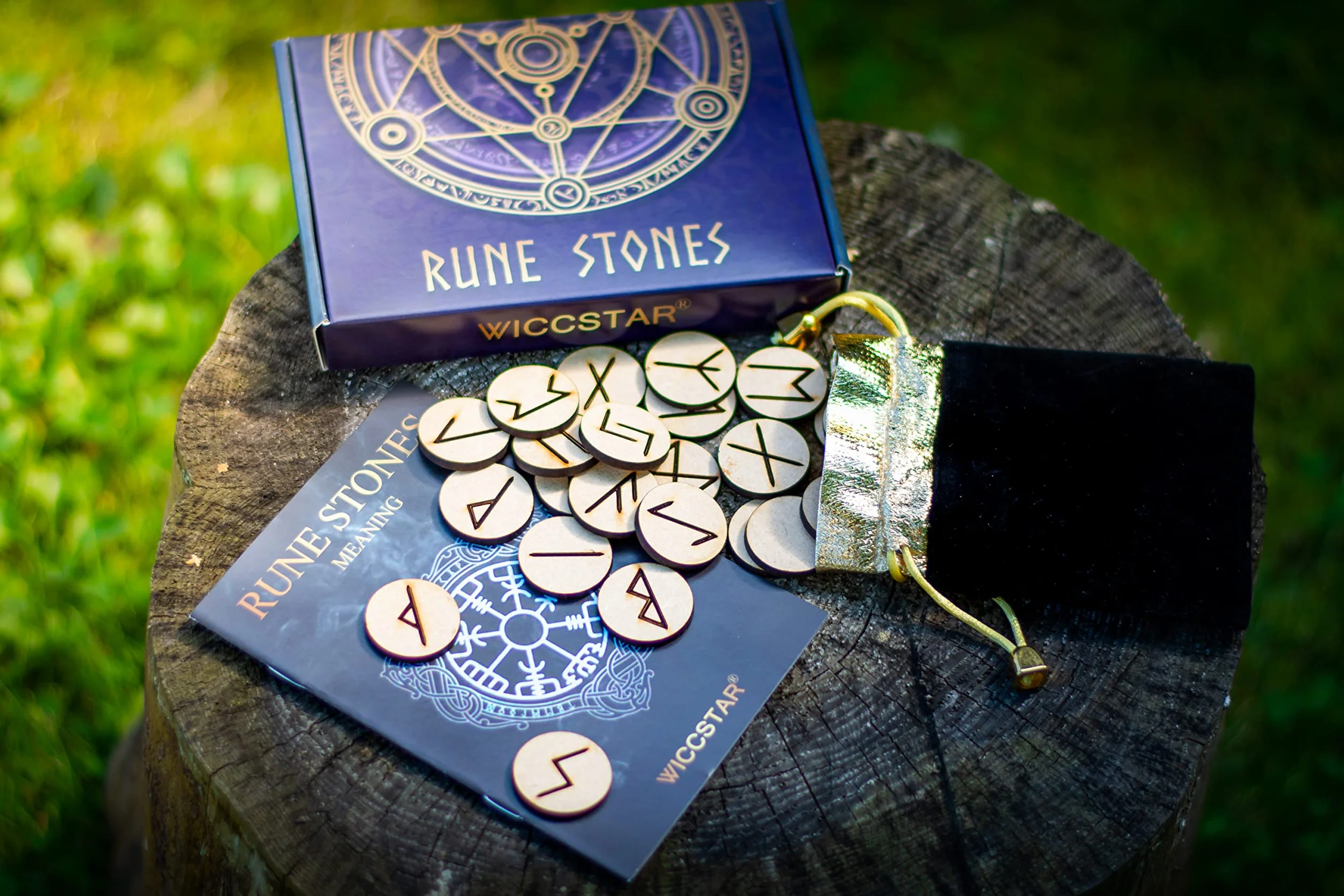 Rune Celtiche Stone Set Borsa con Layout & Pergamena