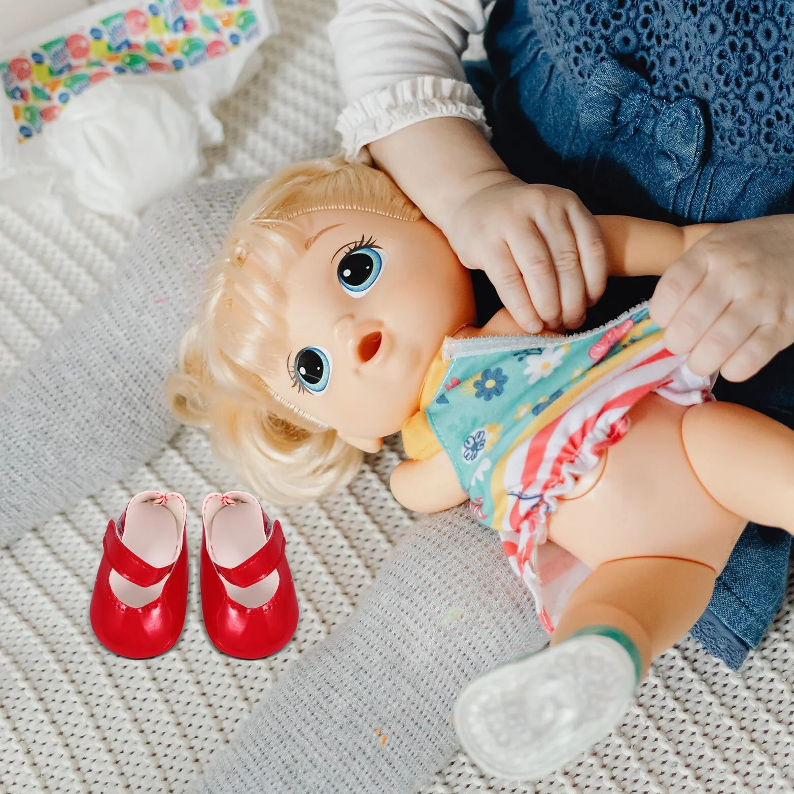 Scarpe per Bambole Rosse in Pu Design Miniatura che Migliorano L'aspetto della Bambola, per Occasioni Speciali e Compleanni