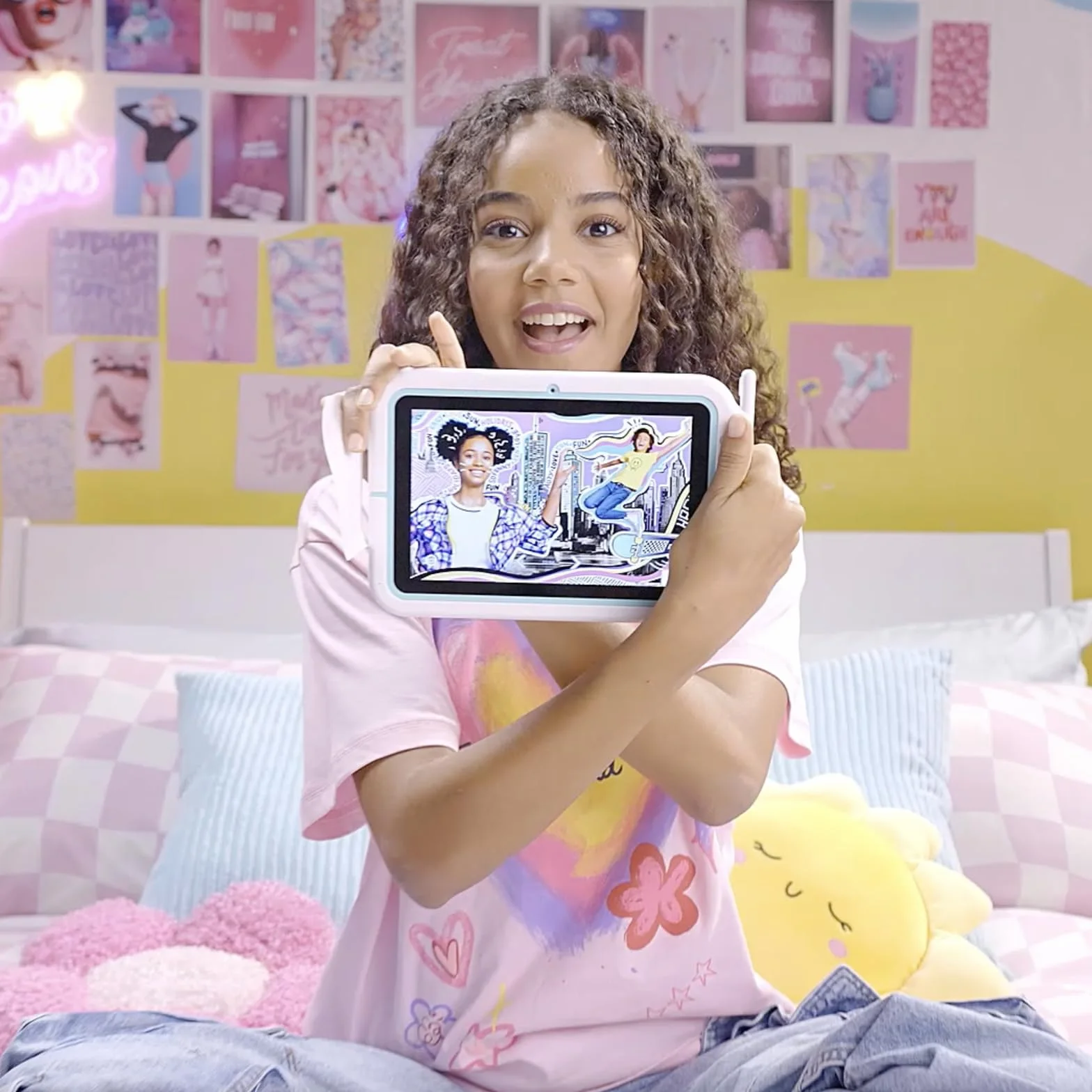 Canal Toys - Pad Creator - Il Tablet Creativo con Stampa Istantanea - Regalo Bambina 8 Anni - 6 Funzionalità - Fotocamera, Video, Diario Segreto - Giocattolo Elettronico Creativo per Bambini - CLK 023