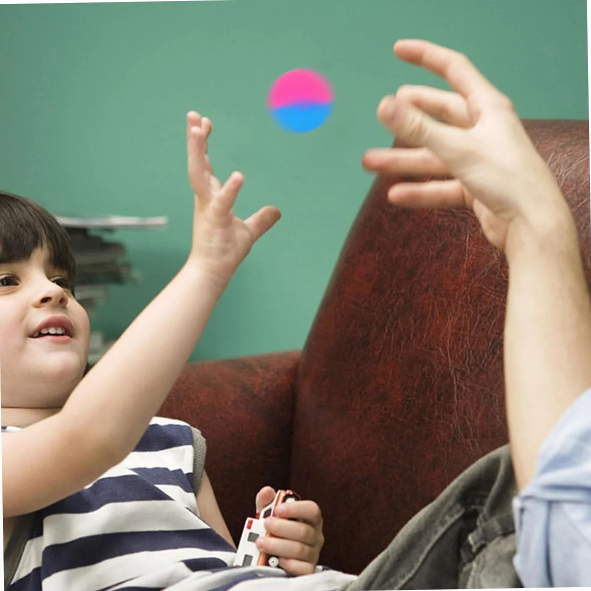 Toyvian 18 Palline di Gomma Rimbalzanti per da 45 Mm Palline Rimbalzanti Multicolori Bomboniere per Feste di Natale Parchi Giochi All'Aperto Premi Scolastici Premi in Classe
