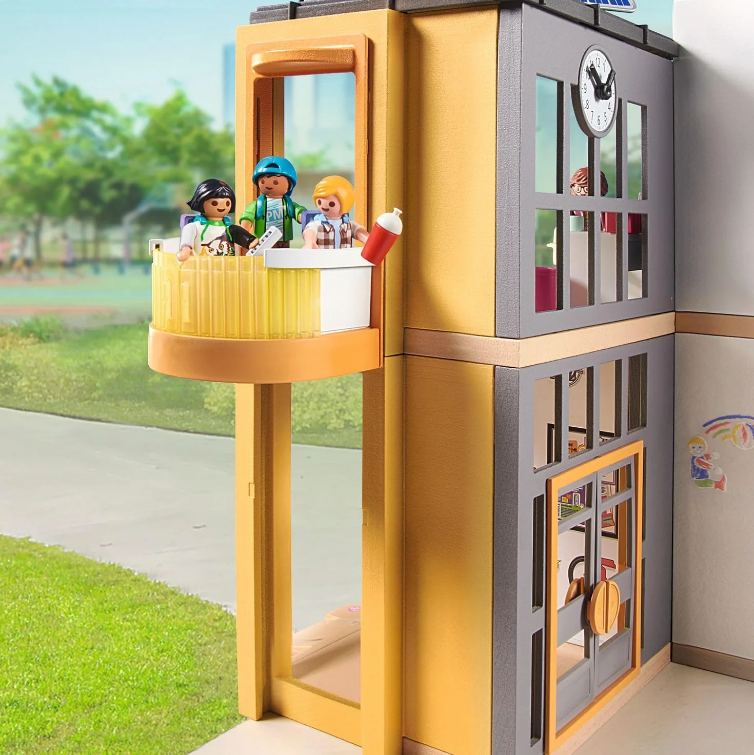 PLAYMOBIL City Life 71327 Grande scuola, edificio scolastico con ascensore, giocattolo per bambini dai 4 anni in su
