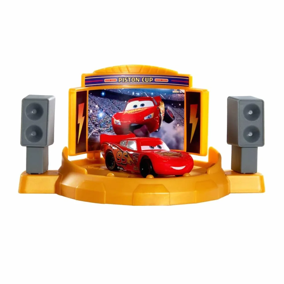 Mattel CARS - Pista di Lancio Piston Cup, set lungo 50+ cm con salti, acrobazie e 2 modalità di gioco, veicolo di Saetta McQueen incluso, giocattolo per bambini, 4+ anni, JDJ02