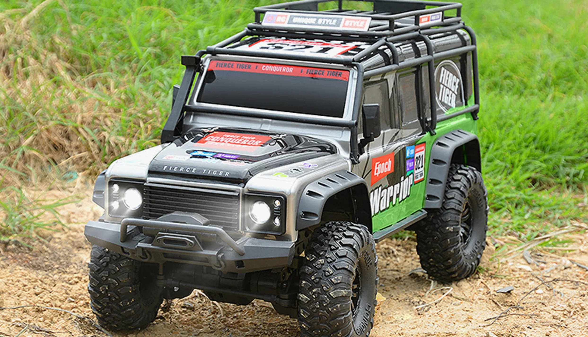 Amewi Dirt Climbing Fierce Tiger SUV Crawler 4WD 1:10 RTR nero, incl. telecomando, batteria, cavo di ricarica