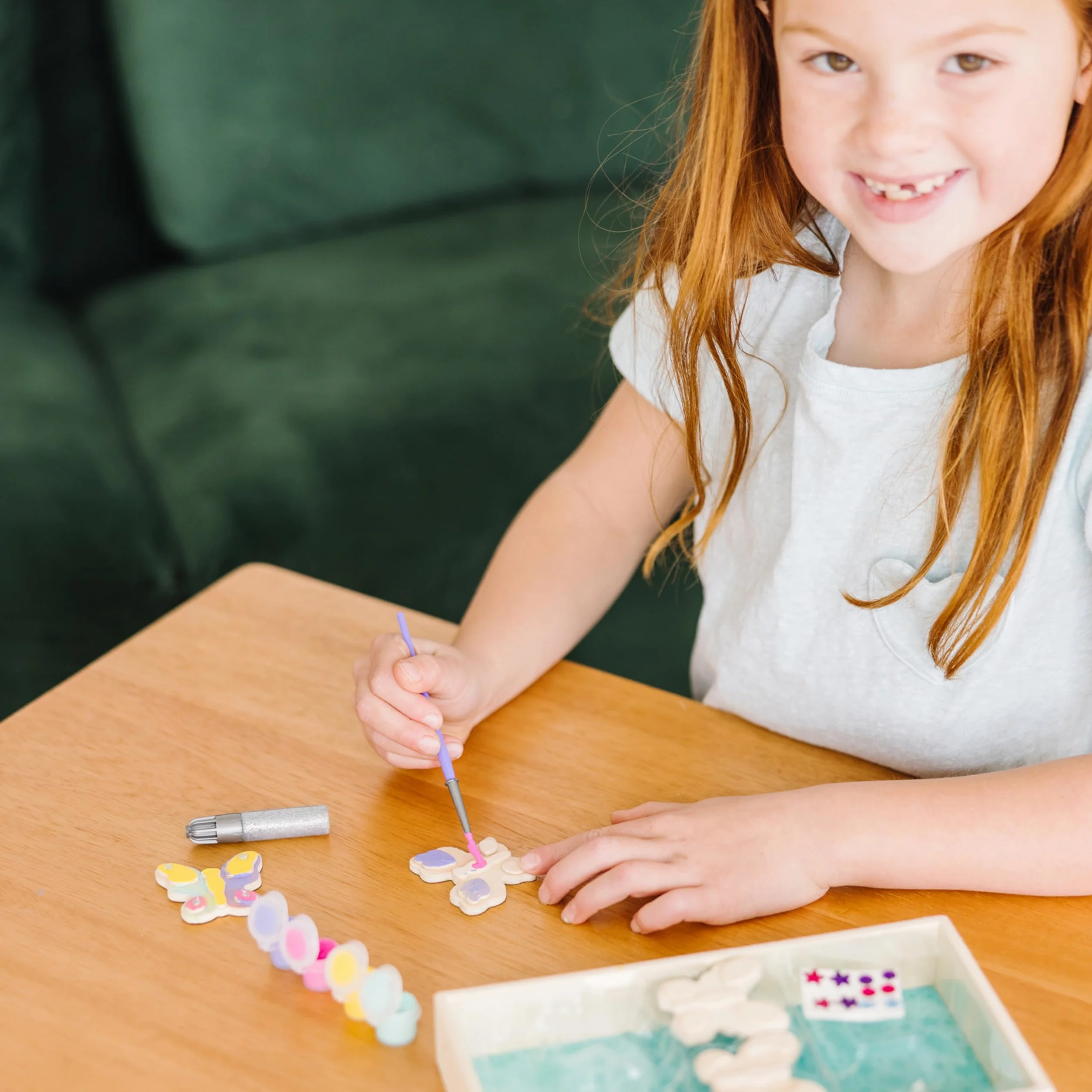 Melissa & Doug 19515 - Decora da Te: Magneti di Legno a Forma di Farfalla