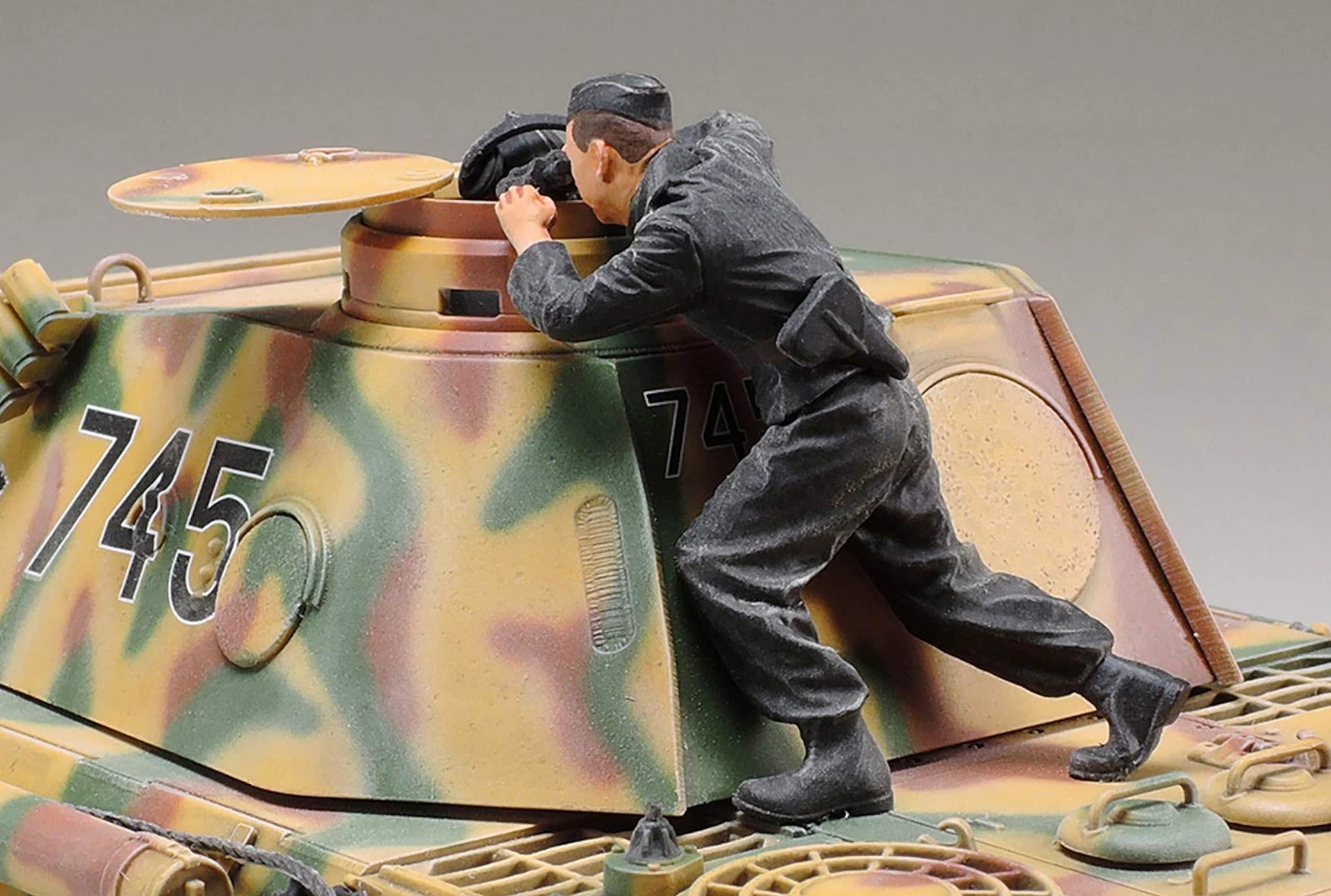 Dickie, carro armato Panther Tamiya 300035345, in scala 1:35
