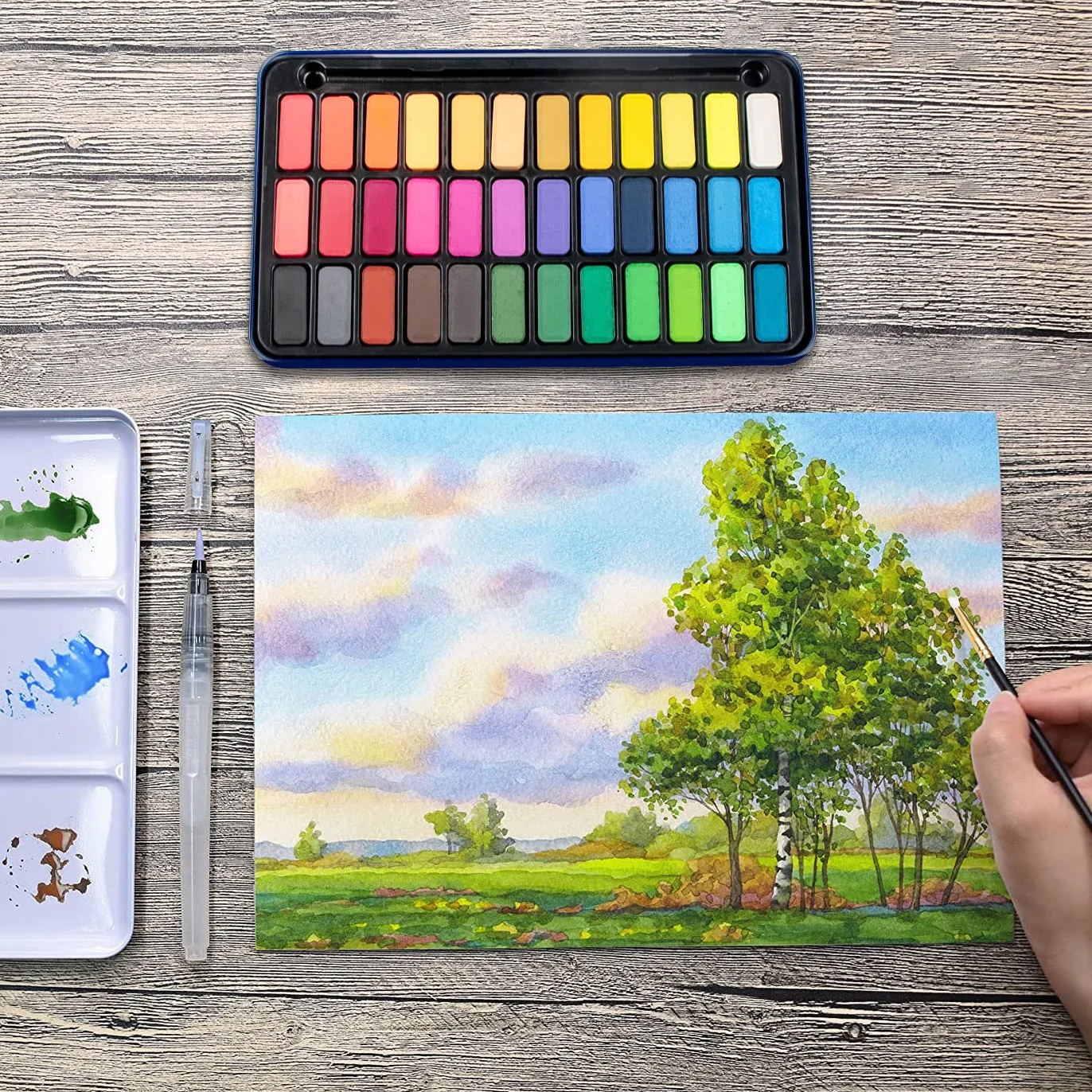 STATIONERY ISLAND 36 Set Acquerelli Professionali + Tavolozza da Pittura con Contenitore di Latta. Acquarelli Professionali Set Portatile & Leggero. 1 Pennello ad Acqua + 1 Pennello Pittura