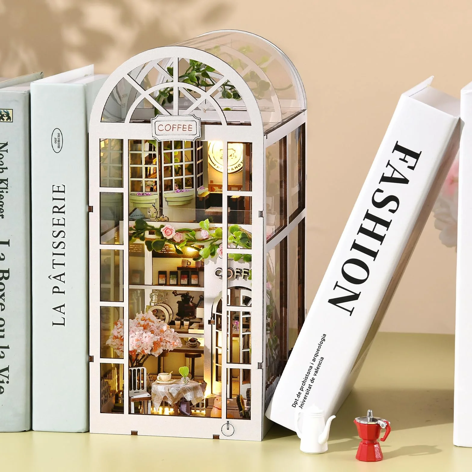 Kit Book Nook, Puzzle 3D in Legno Fai-da-te Fermalibri Book Nook Miniatura Casa delle Bambole per Decorazione Libreria, Kit Modello DIY Inserto Booknook Vicolo per Adulti e Adolescenti