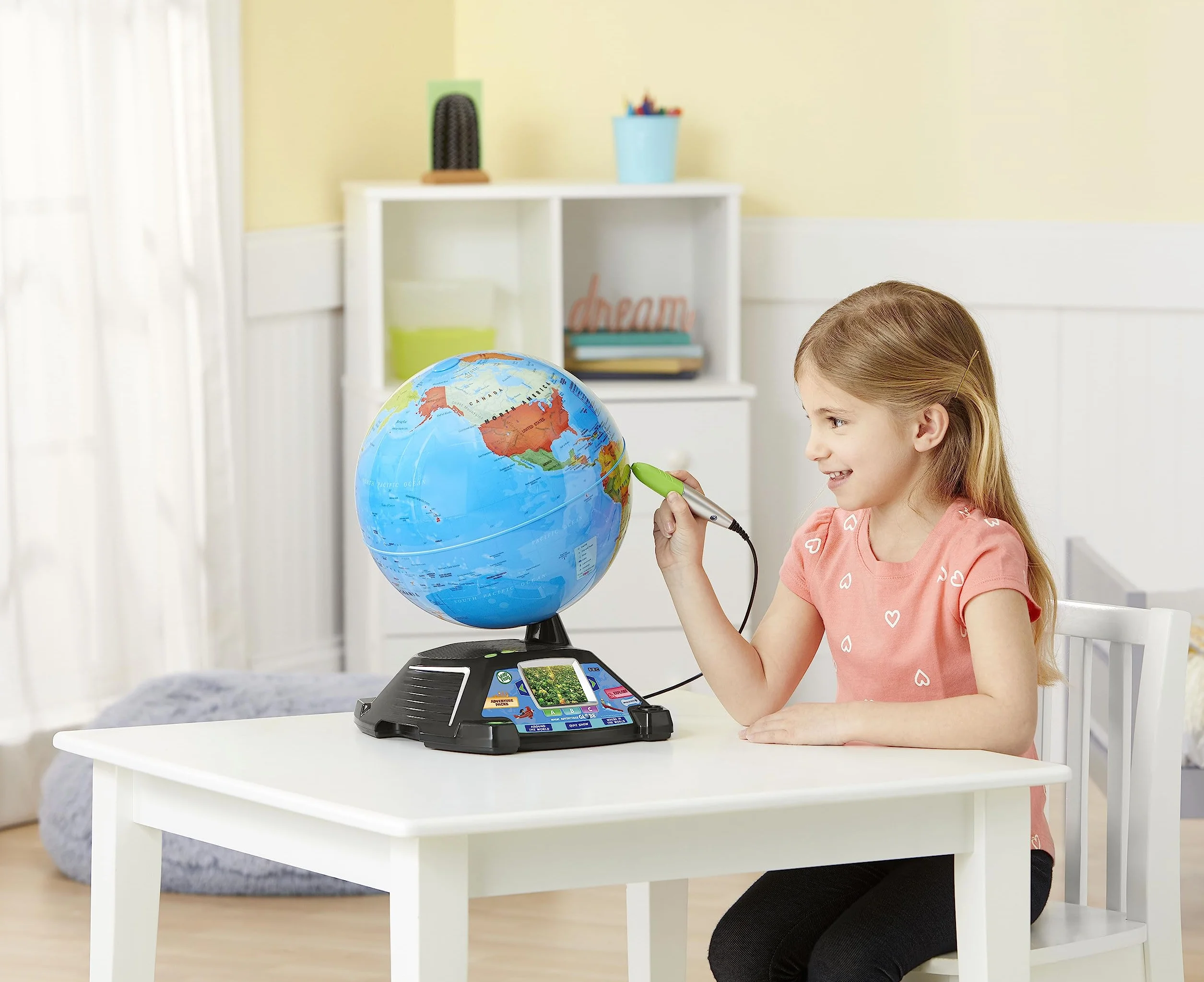 LeapFrog VTech – Mappamondo multimediale, l'unico display HD, 600 video originali della BBC, giocattolo per bambini +5 anni, versione ESP