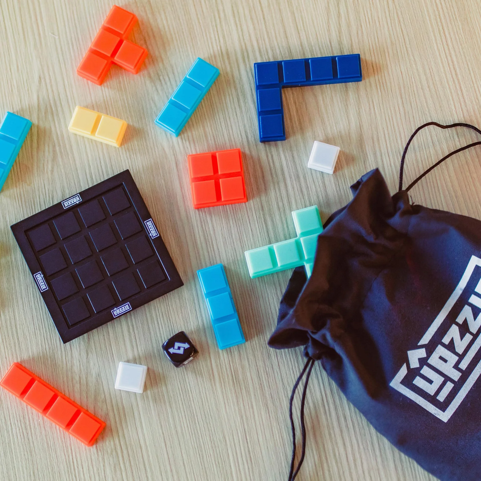 Learning Resources Upzzle Gioco Impilabile Strategico, Gioco Puzzle Rompicapo, Regali per Bambine e Bambini di 7 Anni, Gioco da Viaggio per 2 Giocatori