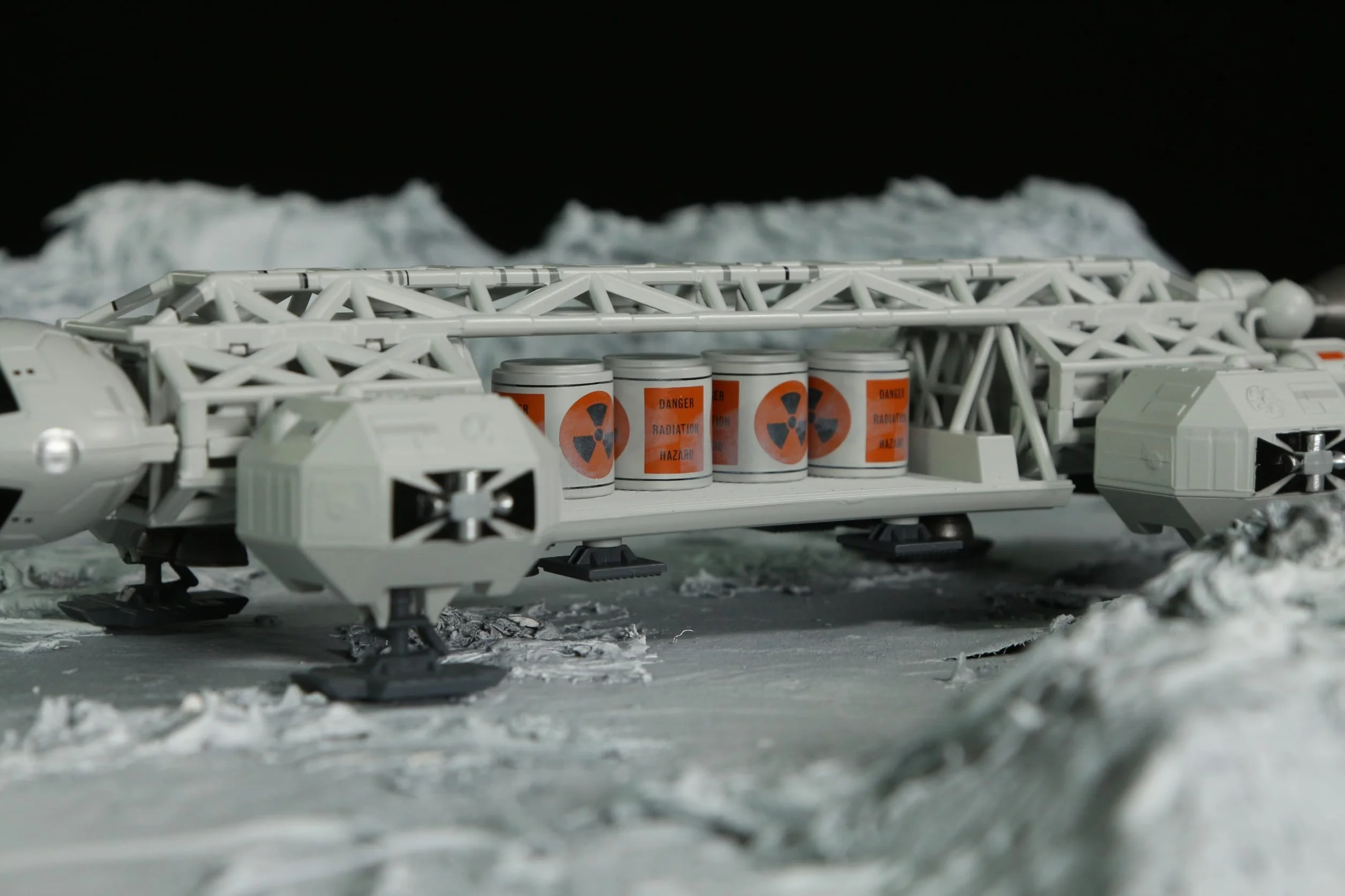 Spazio: 1999 Pallet Eagle Shuttle Model - Nave spaziale da collezione edizione limitata, scatola ufficiale Gerry Anderson Spacecraft e collezionisti