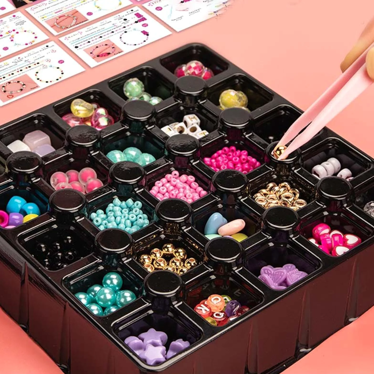 Yorajuy Set per la creazione di braccialetti con ciondoli, kit per la | creazione di gioielli per bambini, kit per creare orecchini, divertenti braccialetti per realizzare bracciali, orecchini e co