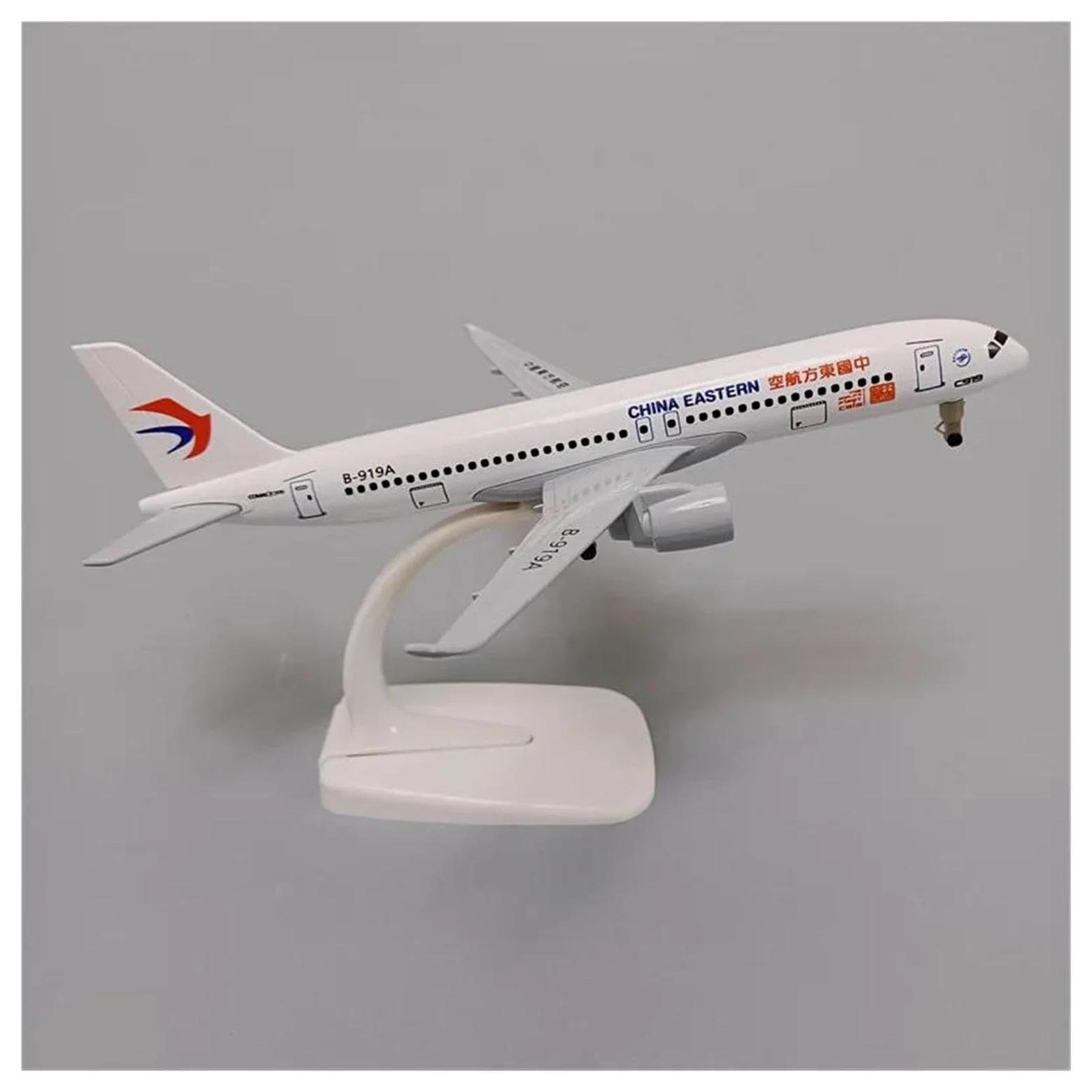 Modello Aereo Pressofuso Per Aviazione C919 19 Cm Commerciale Cinese Orientale Ornamenti Per Carrello Atterraggio Modello di Aereo in lega