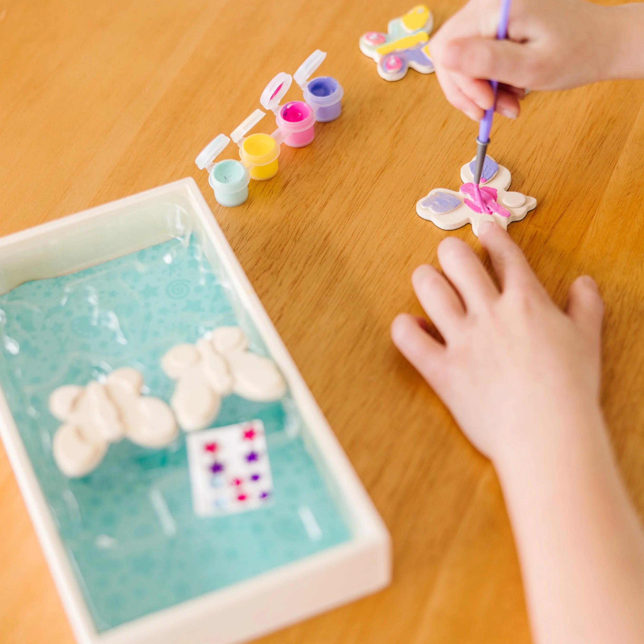 Melissa & Doug 19515 - Decora da Te: Magneti di Legno a Forma di Farfalla