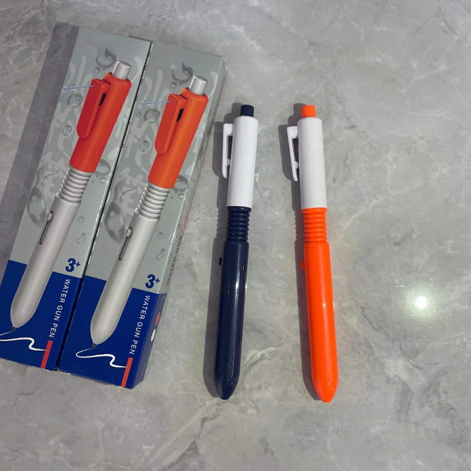 Giocattolo a penna con spruzzo, divertente penna spray, gadget portatile per trucco 'acqua, giocattolo di forniture scolastiche, accessorio divertente all'aperto per spiaggia e piscina