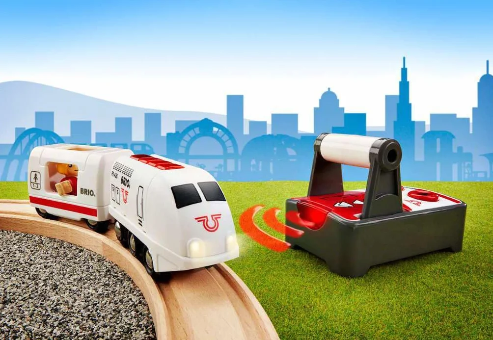 BRIO World – Treno Passeggeri Telecomandato | Accessorio Pista In Legno Per Bambini | Treno Brio Bambini 3 Anni O Più | Idee Regalo | Regalo 3 Anni