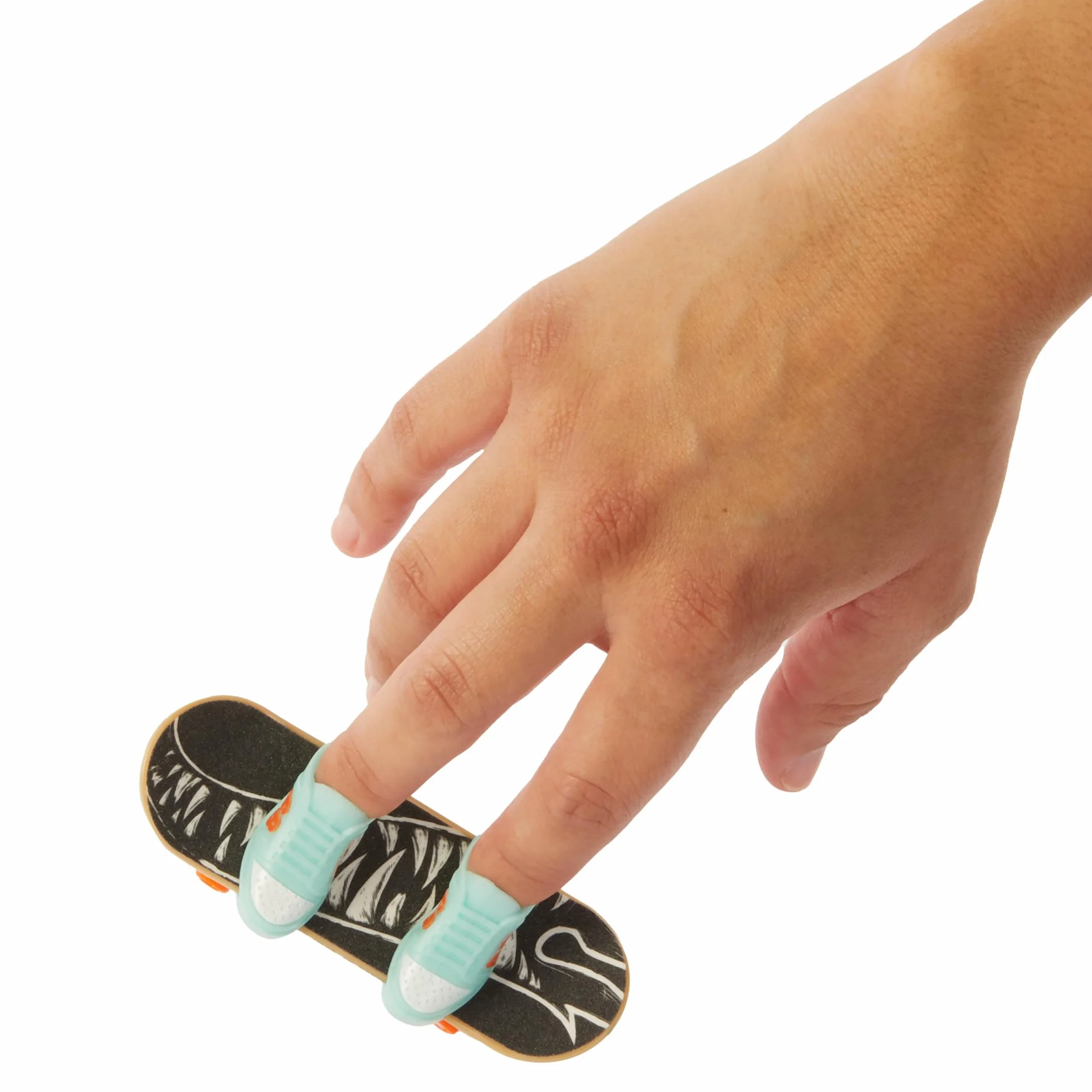 Hot Wheels Skate - Set da 10 fingerboard, include anche 5 paia di scarpine da skate rimovibili, grafiche dettagliate a tema, giocattolo per bambini, 5+ anni, HTP59