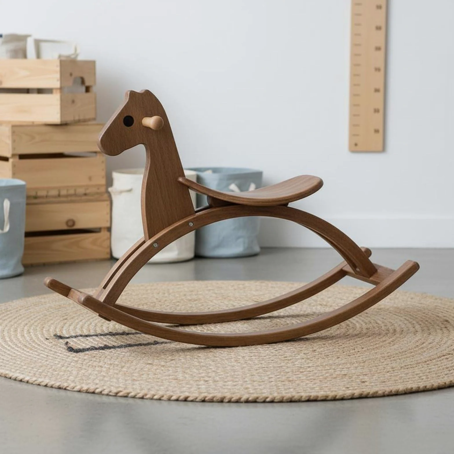 Cavallo a Dondolo Bambini Cavallino Dondolante Giocattolo Dondolo Gioco a Dondolo in Legno Stile Minimal Nordico Facile da Inserire in Casa Pattini, Natural Wood